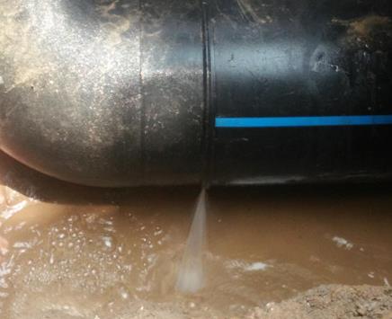 海棠楼顶渗水维修公司为大家分享下海棠卫生间漏水维修修补技术!